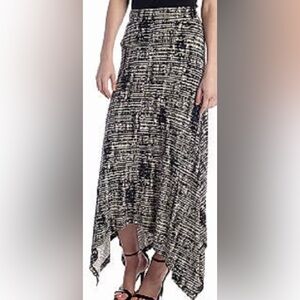 NWT Calvin Klein Shark Bite Hem Skirt Sz OX